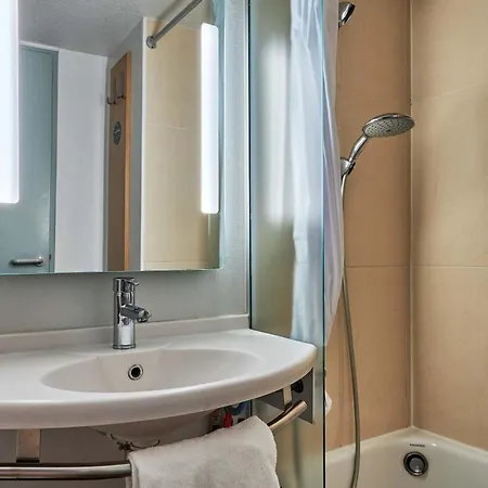 Hotel Caen Sud